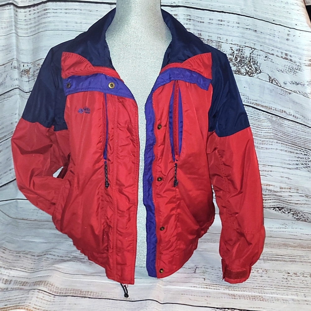Vtg. Columbia "powder keg" small wind jacket